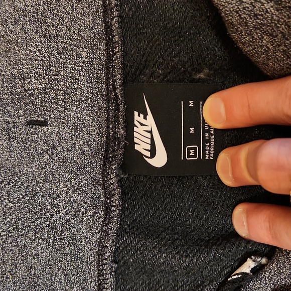Nike Embroidered Jogger Sweatpants - Picture 5 of 7